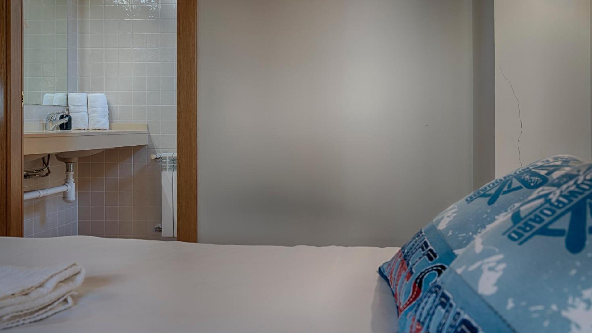 Saplan Real Estate Laujo Lägenhet Bossòst Exteriör bild